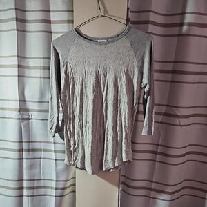 LuLaRoe Randy Light Gray Long Sleeve Top